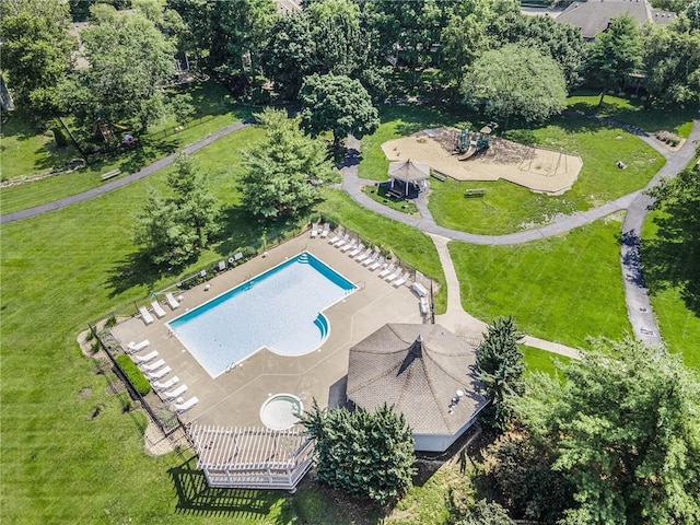 11401 Cedar St, Leawood, KS 66211 - aerial view of property and surrounding area featuring a pool