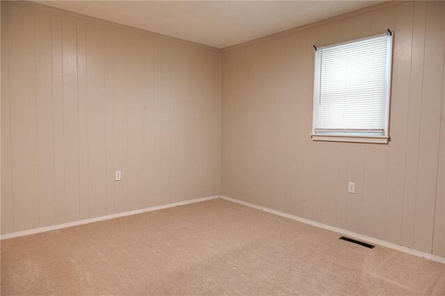 715 N Warren St, Warrensburg, MO 64093 - empty room with carpet floors