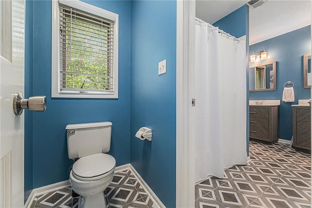 807 NW Bent Tree Dr, Lees Summit, MO 64081 - bathroom featuring vanity and curtained shower