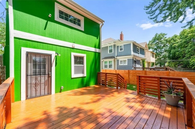 3230 Bellefontaine Ave, Kansas City, MO 64128 - view of wooden terrace