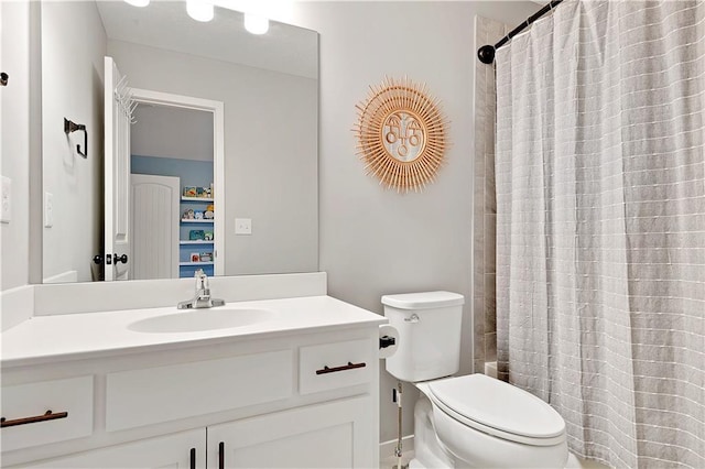 20487 W 108th St, Olathe, KS 66061 - bathroom featuring vanity and shower / bath combo