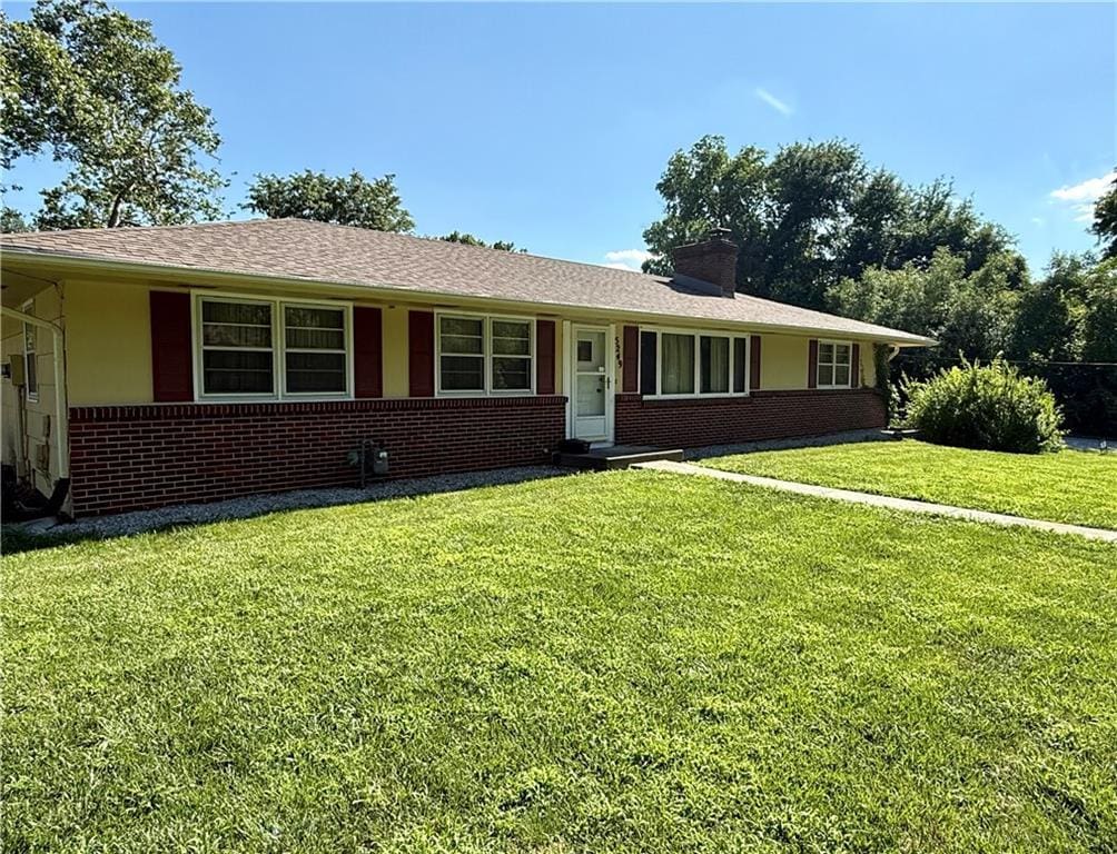 5249 Dixie Ct, Kansas City, KS 66106 - photo 1