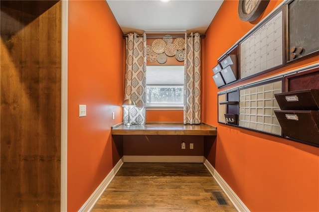 3536 SW Dana Ave, Lees Summit, MO 64082 - detailed view of wood finished floors and built in study area