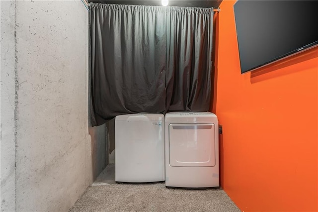 3536 SW Dana Ave, Lees Summit, MO 64082 - laundry area with independent washer and dryer and carpet floors