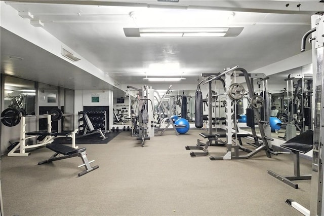 600 E Admiral Blvd Unit 1703, Kansas City, MO 64106 - view of gym