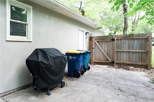 6015 W 78th Ter, Prairie Village, KS 66208 - view of patio featuring a gate and a grill