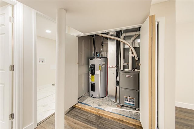 1832 N 31st St, Kansas City, KS 66104 - utilities featuring water heater and heating unit