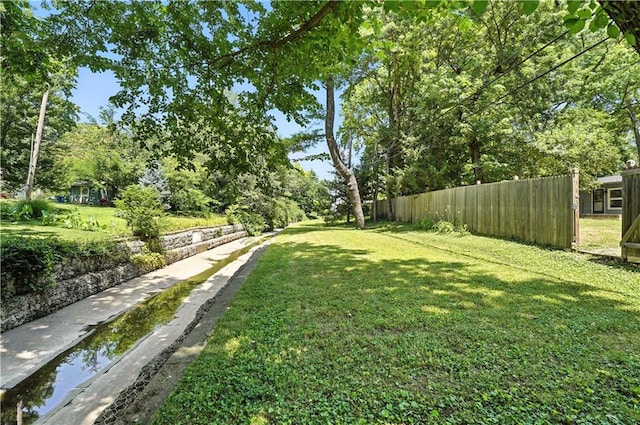 7604 Tomahawk Rd, Prairie Village, KS 66208 - view of yard featuring view of scattered trees