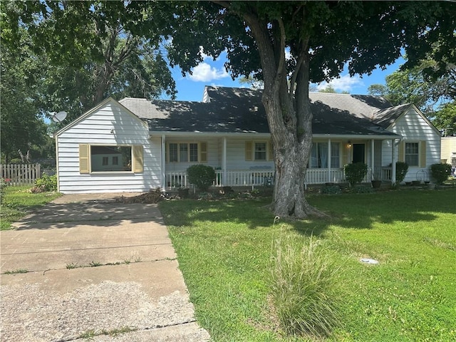 8540 E 81st Ter, Raytown, MO 64138 - photo 1