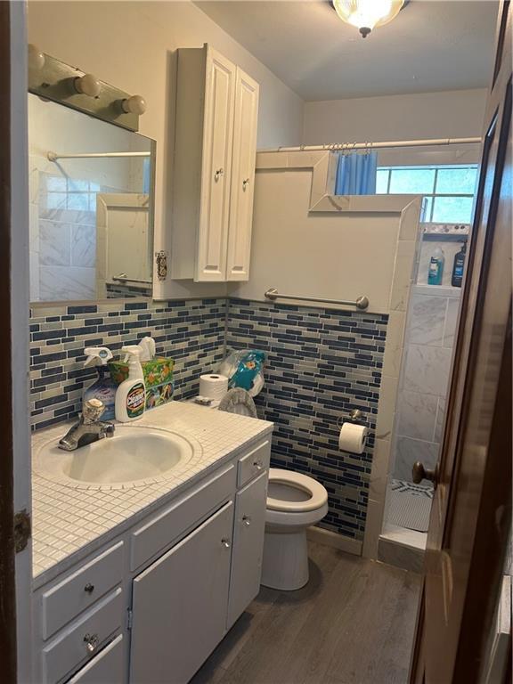 8540 E 81st Ter, Raytown, MO 64138 - photo 3