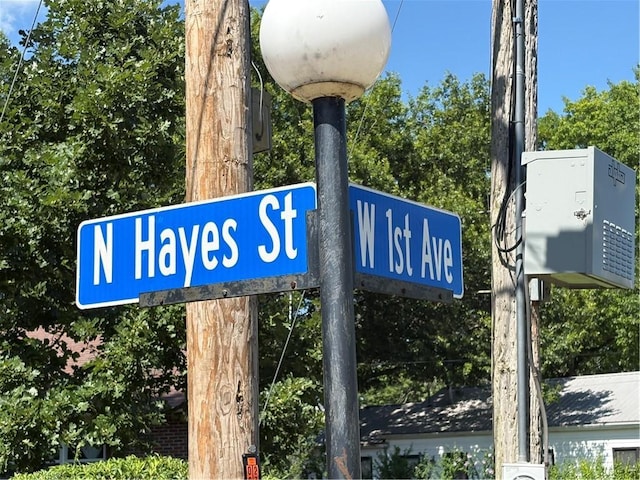 105 N Hayes St, Garnett, KS 66032 - exterior view