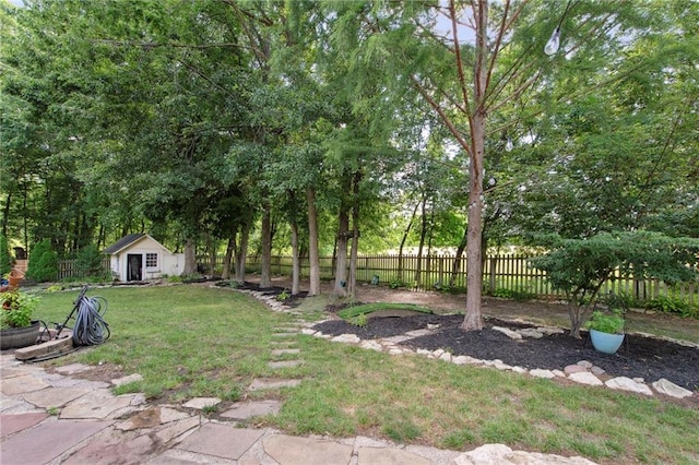 1311 SE Eastridge Cir, Blue Springs, MO 64014 - view of yard featuring an outdoor structure