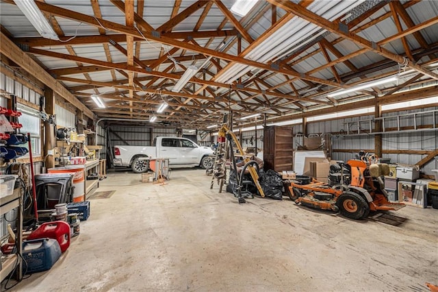 9750 SW 200th St, Smithville, MO 64089 - garage with a workshop area
