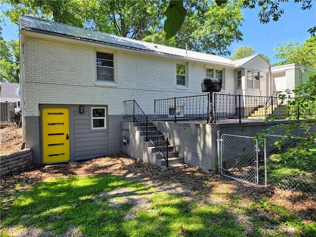 513 Broad St, Warrensburg, MO 64093 - photo 2