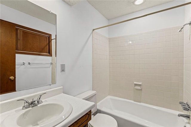 10131 W 84th St, Overland Park, KS 66212 - full bath with vanity and shower / tub combination