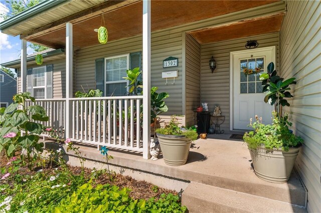 1302 S Independence St, Harrisonville, MO 64701 - photo 3