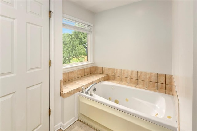 14733 Hickory Dr, Bonner Springs, KS 66012 - bathroom featuring a tub with jets