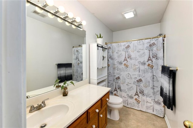14733 Hickory Dr, Bonner Springs, KS 66012 - full bathroom with vanity and curtained shower