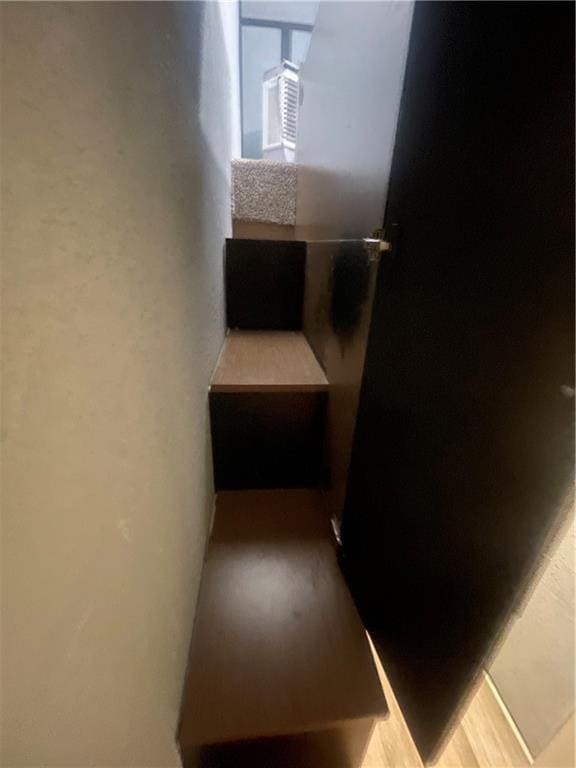1807 Dodds Camp Rd, Climax Springs, MO 65324 - view of stairs