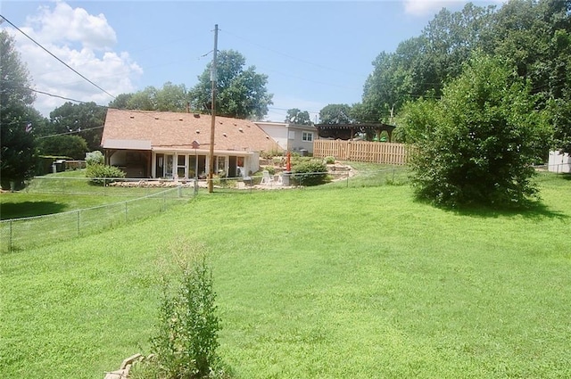 407 Hithergreen Dr, Lansing, KS 66043 - view of yard