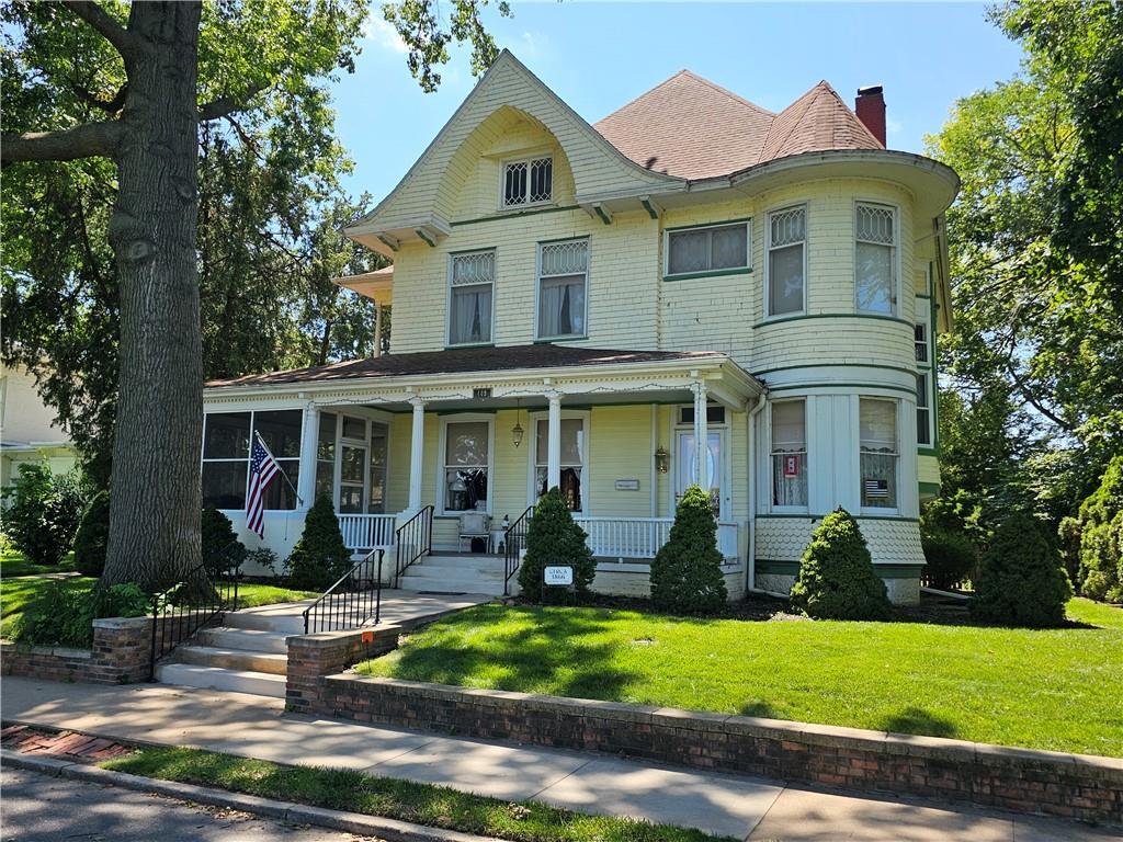 409 N Esplanade St, Leavenworth, KS 66048 - photo 1