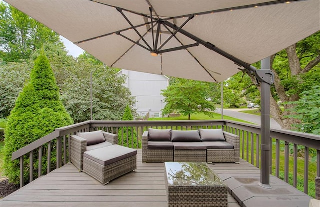12600 Mohawk Ln, Leawood, KS 66209 - wooden terrace with an outdoor hangout area