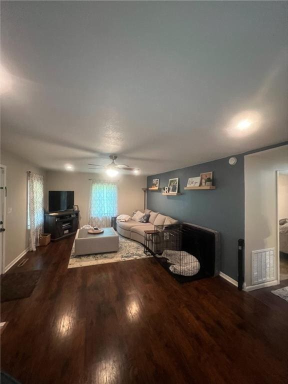 510 S Ozark St, Girard, KS 66743 - photo 4