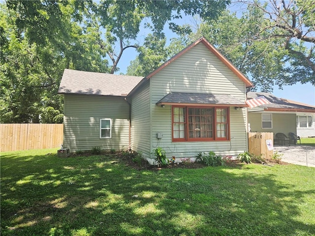 310 W Dakota St, Butler, MO 64730 - photo 4
