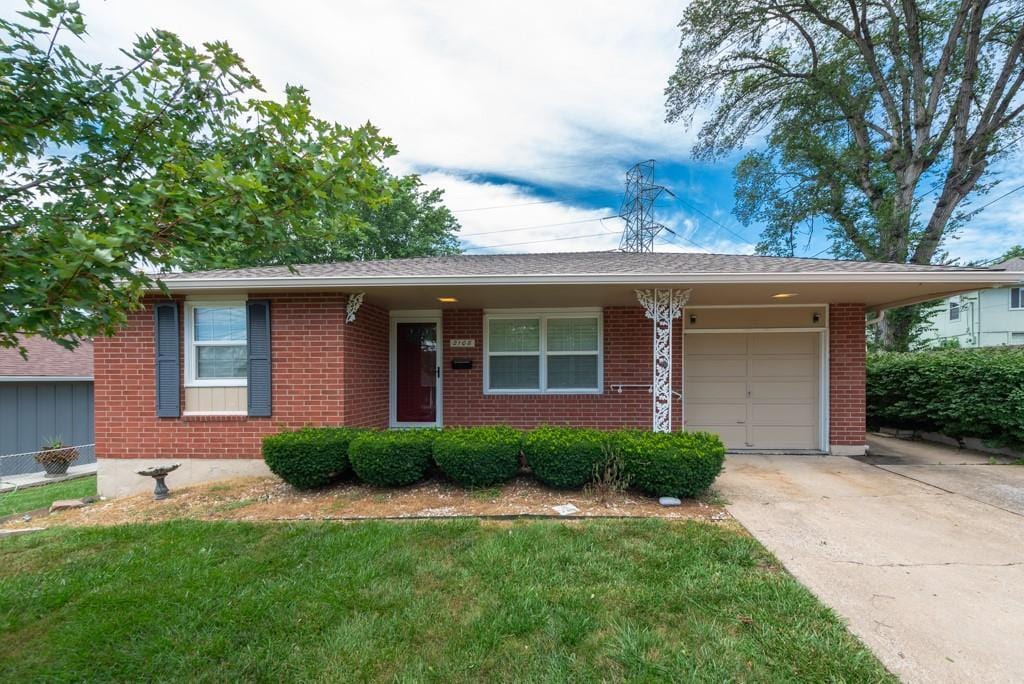 2108 Shearer Rd, Kansas City, KS 66106 - photo 1