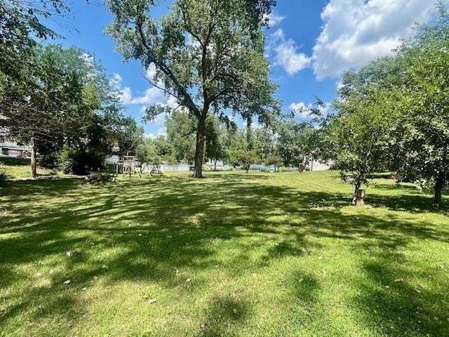 6960 Dancaster Rd, Topeka, KS 66610 - view of green lawn