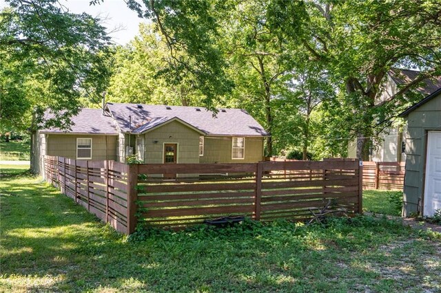 914 Jersey St, Baldwin City, KS 66006 - rear view of house