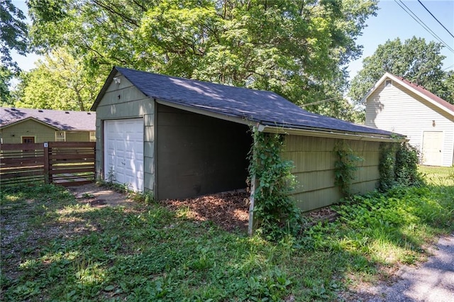 914 Jersey St, Baldwin City, KS 66006 - view of outdoor structure