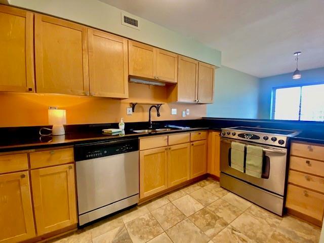 4550 Warwick Blvd Unit 606, Kansas City, MO 64111 - photo 7