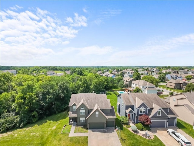 2217 SW Deer Run Ct, Lees Summit, MO 64082 - photo 2