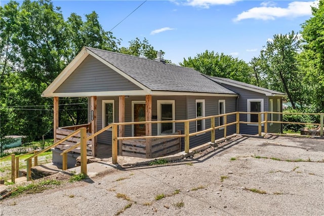 1205 E Parker Ave, Independence, MO 64050 - view of front of property featuring a shingled roof