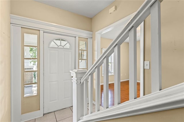 420 S Walnut St, Ottawa, KS 66067 - entryway with light tile patterned floors