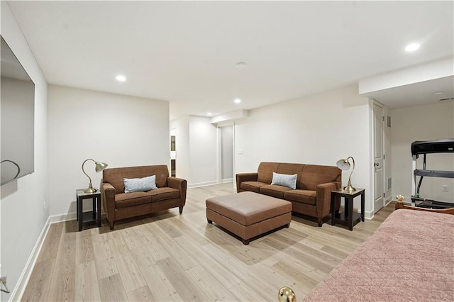 704 E 110th Ter, Kansas City, MO 64131 - living room with light wood finished floors and recessed lighting