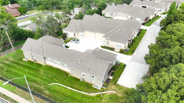 704 E 110th Ter, Kansas City, MO 64131 - aerial perspective of suburban area
