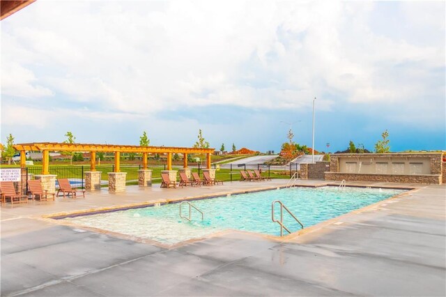 15389 W 173rd Ter, Olathe, KS 66062 - community pool with a patio and a pergola