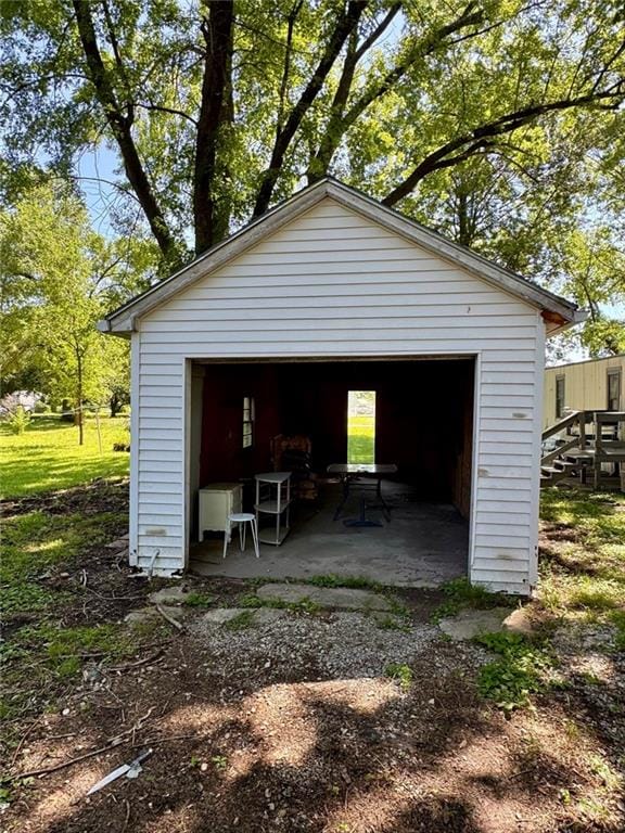 810 Center St, Pleasanton, KS 66075 - view of detached garage