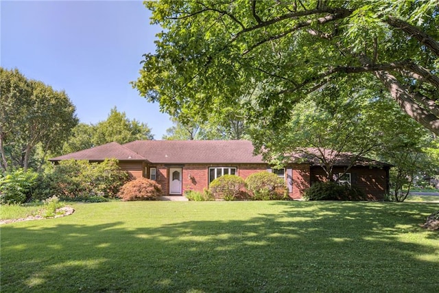 8224 Linden Dr, Prairie Village, KS 66208 - ranch-style house featuring a front lawn