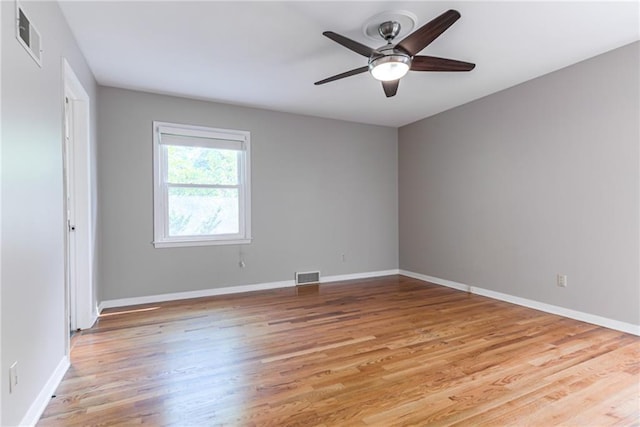 8224 Linden Dr, Prairie Village, KS 66208 - unfurnished room with a ceiling fan and light wood-style floors