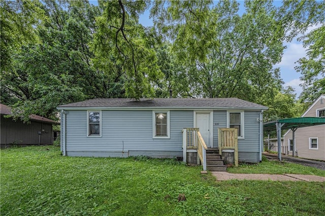 221 S High St, Independence, MO 64054 - view of front of home featuring a front lawn