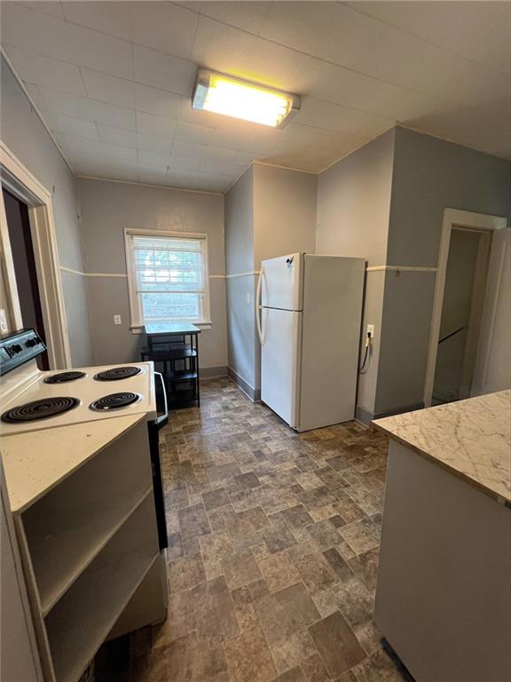 119 E Carlton St, Pittsburg, KS 66762 - photo 9