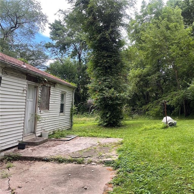 2125 N 45th St, Kansas City, KS 66104 - view of yard