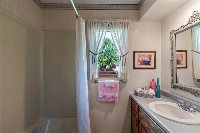 205 E 10th St, Carrollton, MO 64633 - bathroom featuring vanity