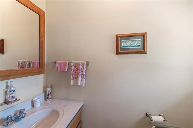 205 E 10th St, Carrollton, MO 64633 - bathroom featuring vanity
