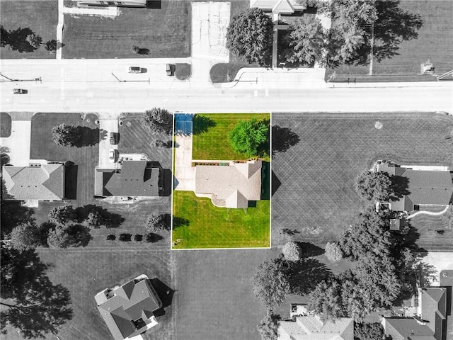 205 E 10th St, Carrollton, MO 64633 - view of property location featuring property boundaries highlighted