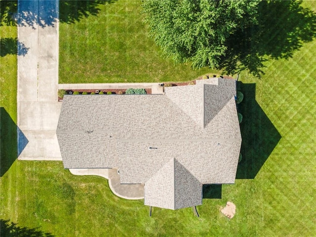 205 E 10th St, Carrollton, MO 64633 - aerial view of property and surrounding area