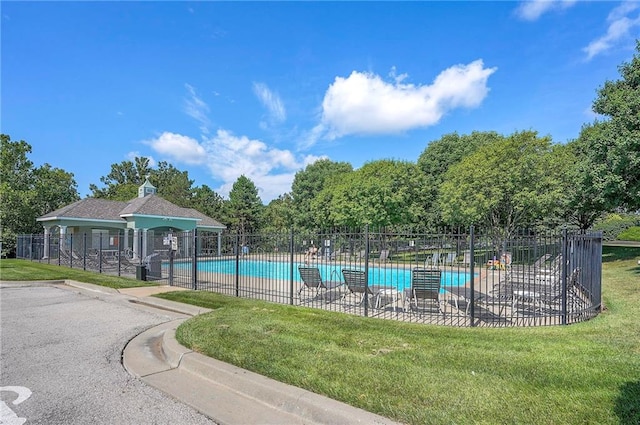 12337 Gillette St, Overland Park, KS 66213 - view of community pool